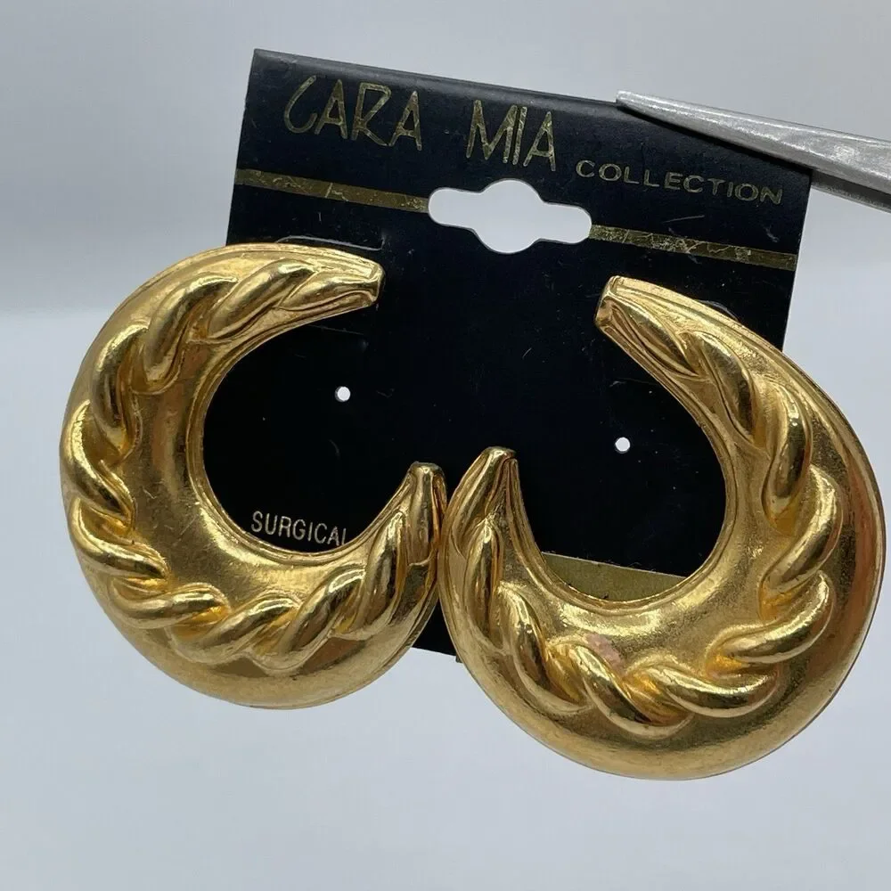 Vintage Cara Mia Gold Tone Croissant Shape Metal Post Back Stud Earring Bold